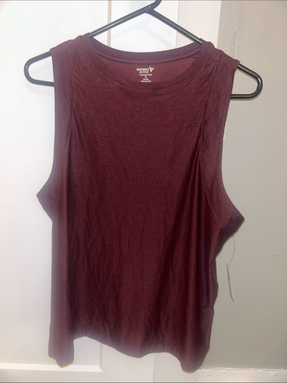 NWT Old Navy Active Cloudmotion Maroon Tank - Medium